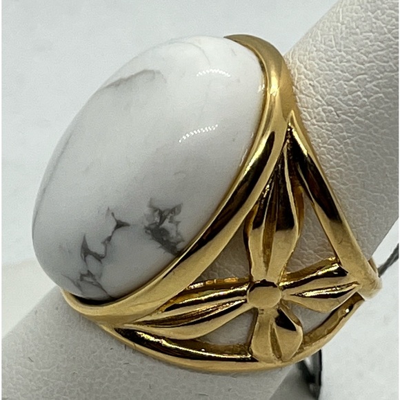 Howlite stone ring - Picture 12 of 14